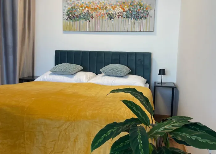 H52 Apartments