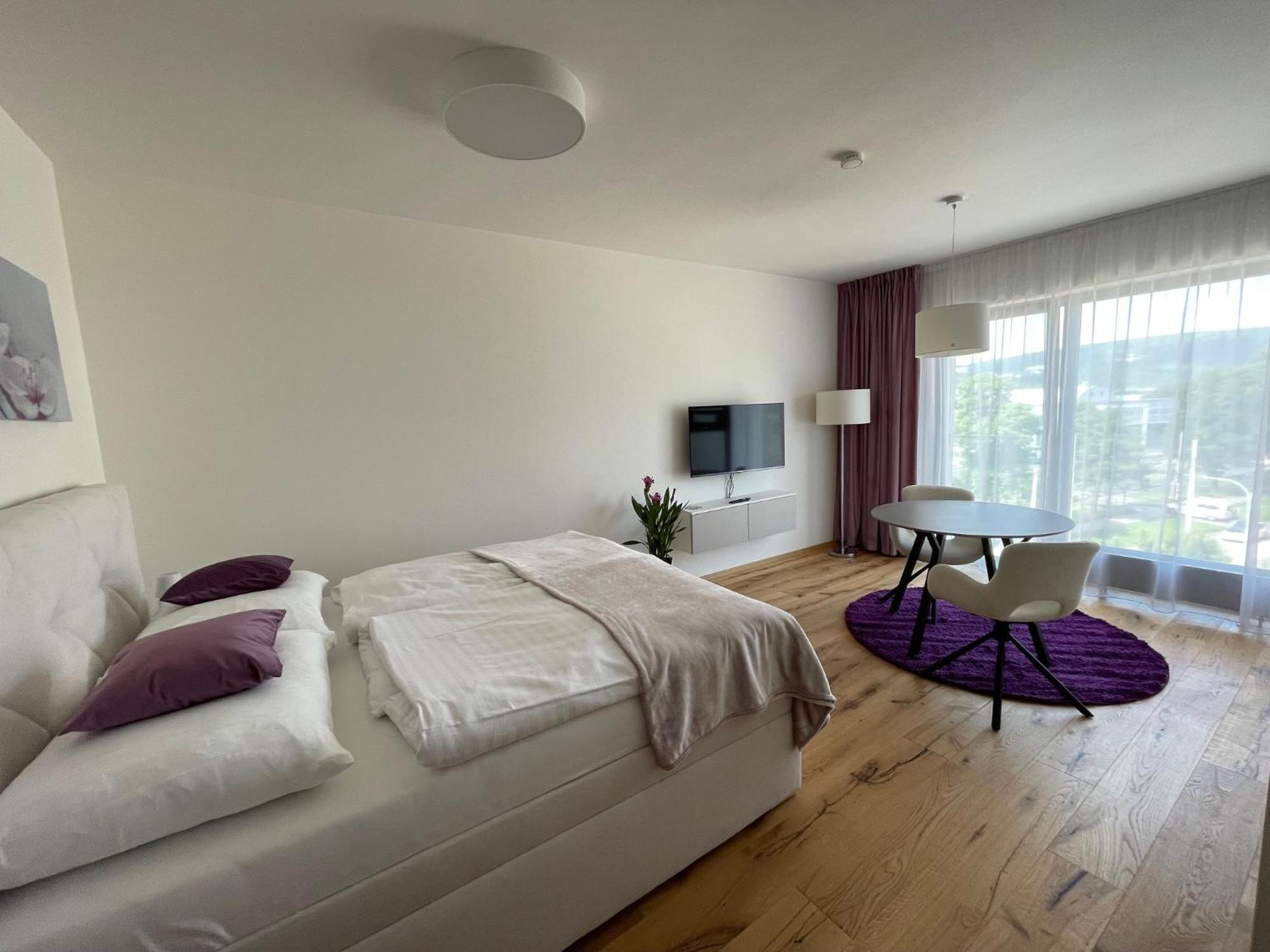Apartment H52